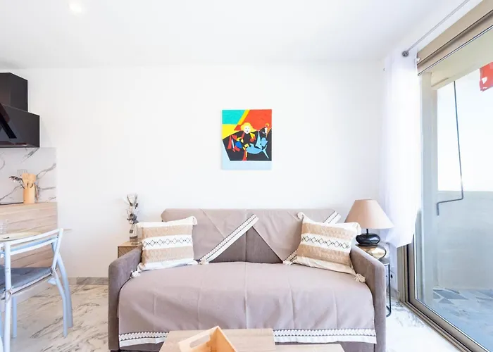 1-br Renovated Near Croisette *