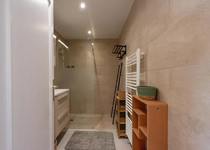 Daire 1-br Renovated Near Croisette